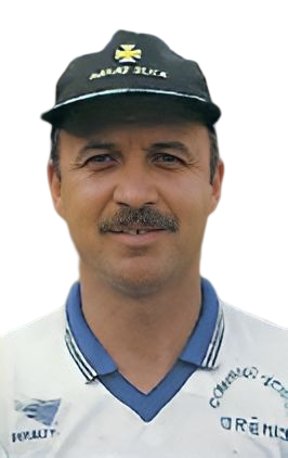 Arquivo:Cláudio Roberto Pires Duarte Treinador.png