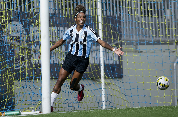 Arquivo:2022.05.12 - Grêmio 6 x 0 América-MG (Sub-20 feminino).foto3.png