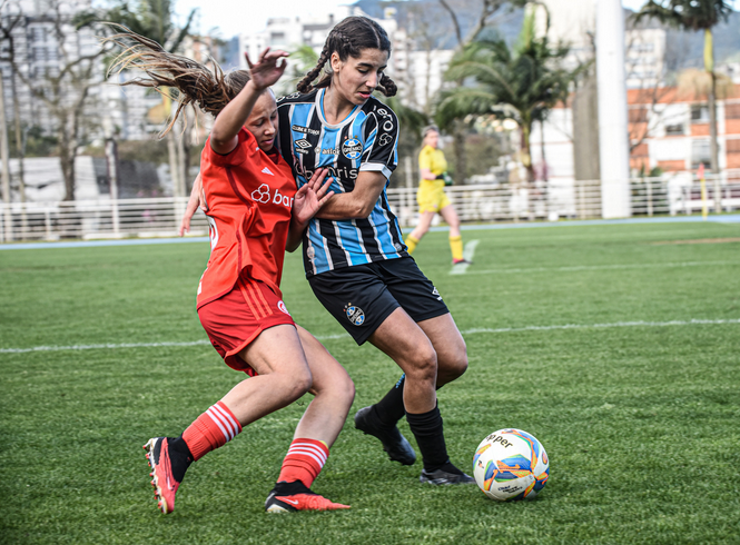 Arquivo:2024.08.24 - Internacional 3 x 1 Grêmio (Sub-15 feminino).foto1.png