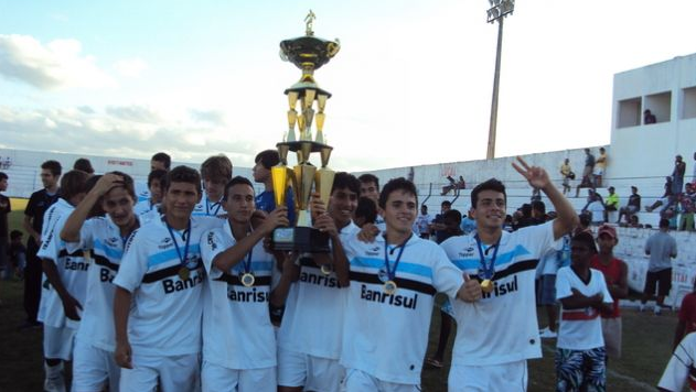 Arquivo:2012.09.30 - Grêmio 1 x 1 Vitória (Sub-16).1.png