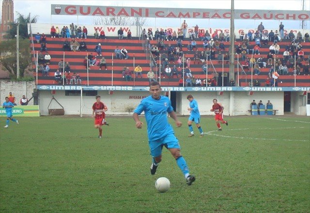 Arquivo:2008.09.07 - Guarani de Venâncio Aires 2 x 2 Grêmio (B).2.jpg