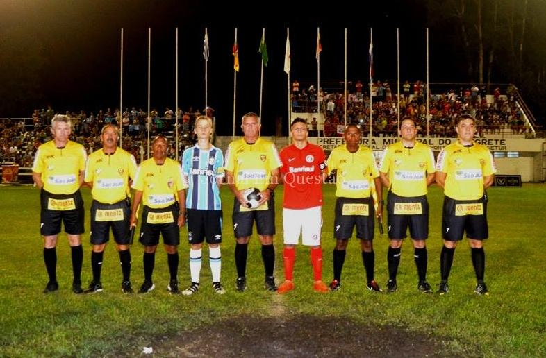 Arquivo:2017.01.25 - Grêmio 1 x 0 Internacional (Sub-13).foto1.png