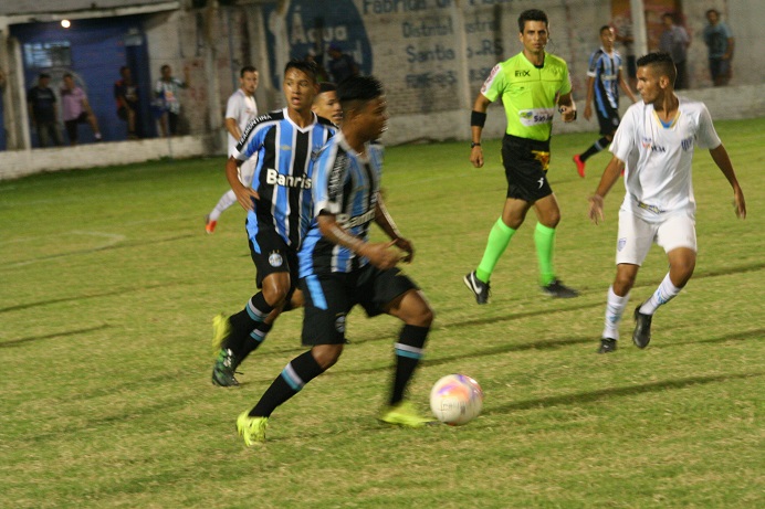 Arquivo:2016.01.14 - Grêmio 0 x 1 Avaí (Sub-17).1.jpg