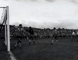 Arquivo:Grêmio 2 x 0 Nacional-URU - 19.09.1954 - Foto 01.jpg