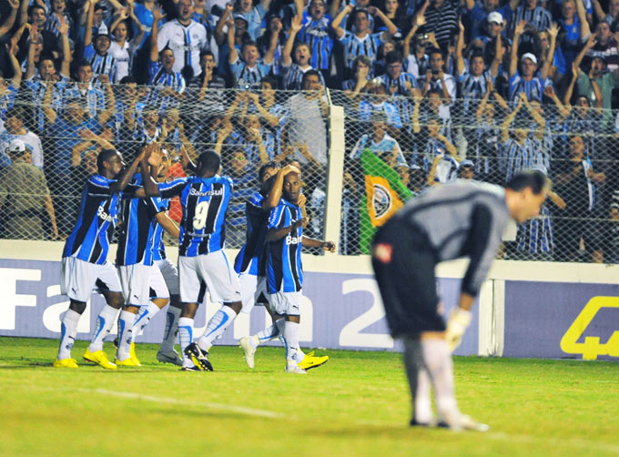 Arquivo:2010.01.27 - Santa Cruz 1 x 2 Grêmio.jpg