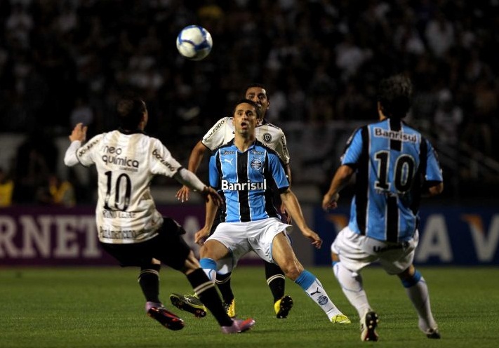 Arquivo:2010.09.11 - Corinthians 0 x 1 Grêmio.2.jpg