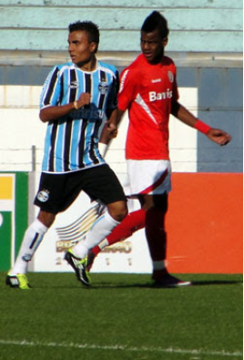Arquivo:2011.08.05 - Grêmio 0 x 1 Internacional (Sub-17).foto1.png