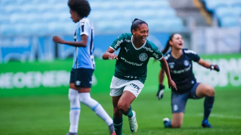 Arquivo:2022.08.14 - Grêmio 0 x 5 Palmeiras (feminino).foto1.png