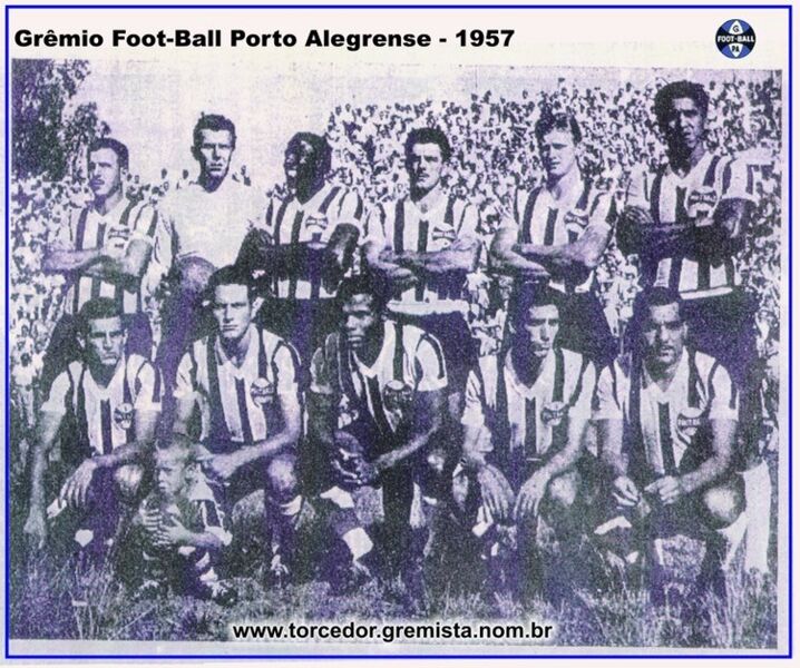 Arquivo:Equipe Grêmio 1957 B.jpg