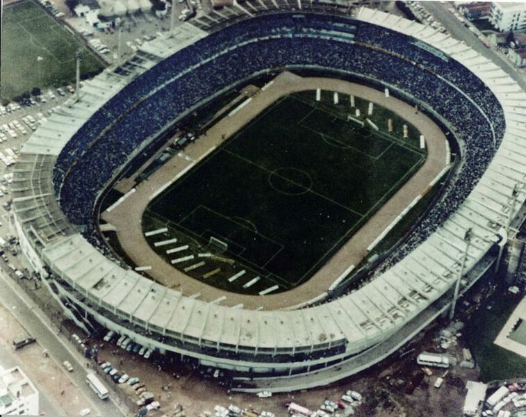 Arquivo:Estádio Olímpico Monumental anos 80.jpg
