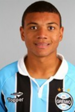 Evandro Bueno de Oliveira.png