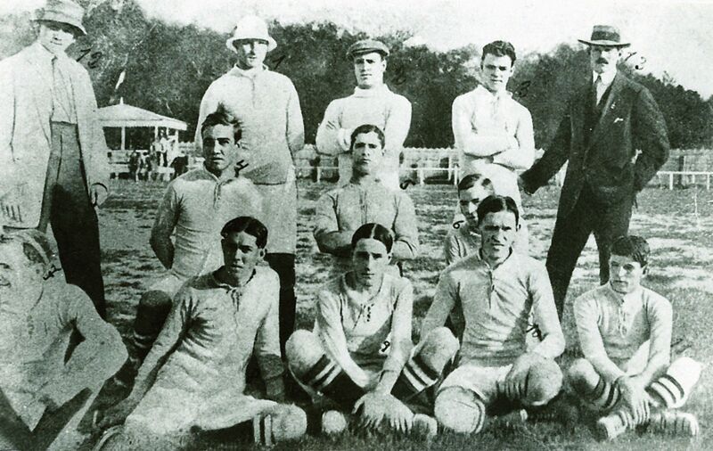Arquivo:Equipe Grêmio 1912.jpg