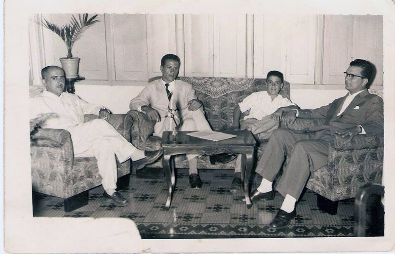 Arquivo:Gessy assinatura do contrato.jpg