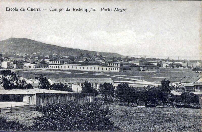 Arquivo:Escola-de-Guerra.jpg