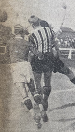 1933.09.08 - Campeonato Citadino - Fussball 1 x 2 Grêmio - Correio do Povo - Lance da partida 1.png