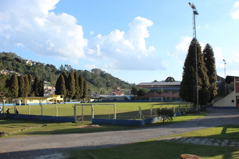 Arquivo:Estádio Ernesto Volk.jpg