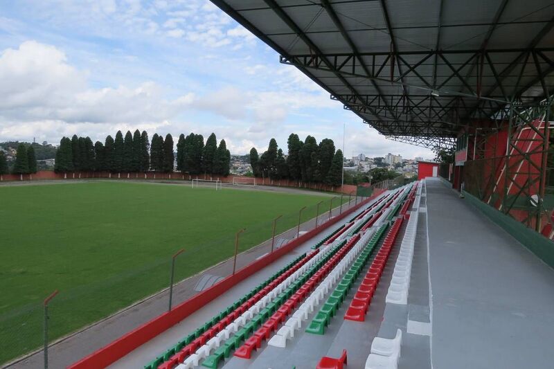 Arquivo:Estádio das Castanheiras.jpg