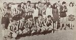 1968.09.01 - Palmeiras 1 x 1 Grêmio - Grêmio antes da partida, acompanhado por senhoras caxienses que estavam em São Paulo para divulgação da Festa da Uva.jpg