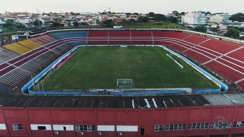 Arquivo:Estádio Benedito Teixeira.jpg